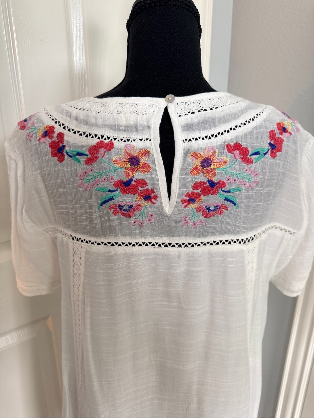 Umgee White Midi Dress with Multicolor Floral Embroidery - Picture 6 of 11